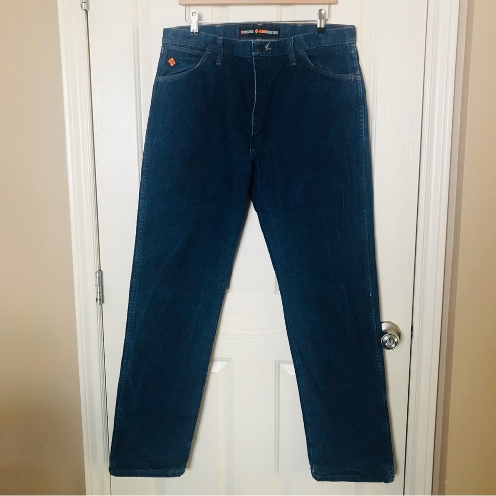 Wrangler Flame Resistant Men's Blue Denim Pants Size 36